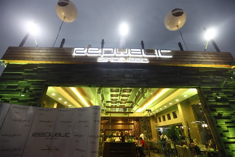 Opening of Republic in Jbeil